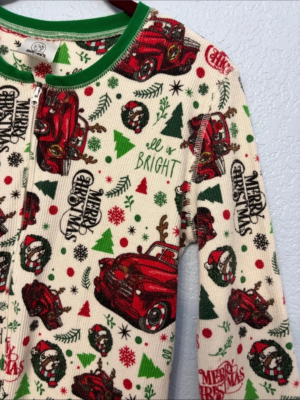 Buc-ee’s Holiday One-Piece Pajamas Bucee Christmas Truck Print Size YXL